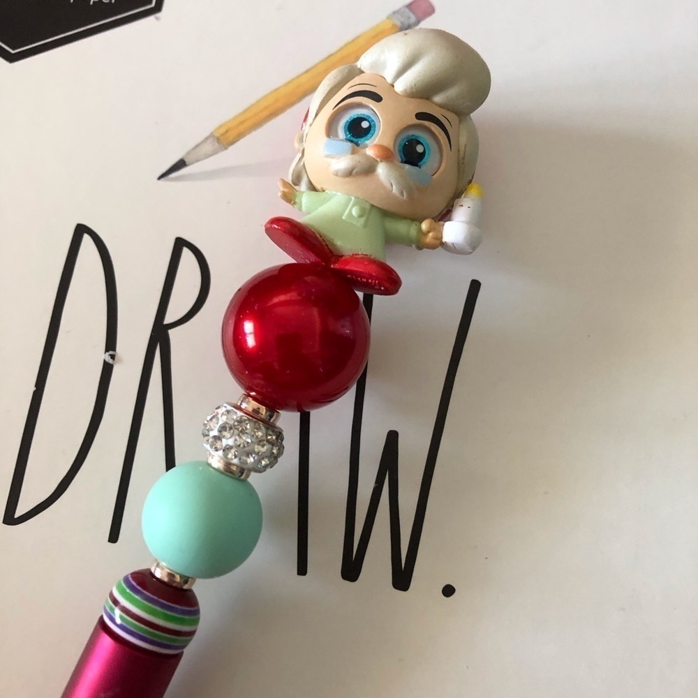 Disney Doorables: Pinocchio: Geppetto handmade beaded pen